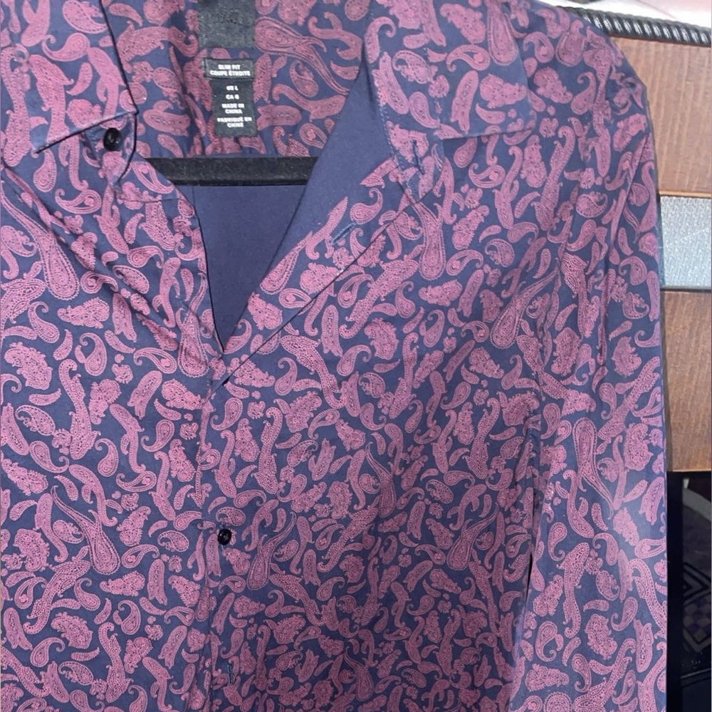Men’s H & M dress shirt long sleeve excellent condition